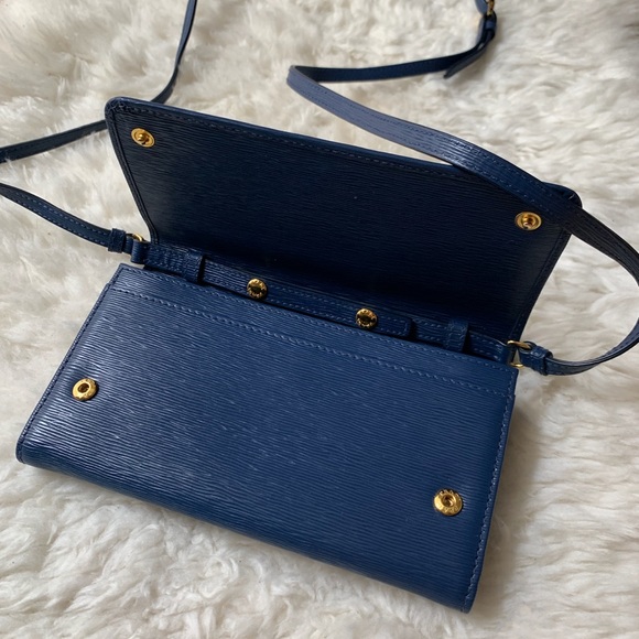 Prada Vitello Move Wallet on Strap in Bluette - Picture 4 of 6
